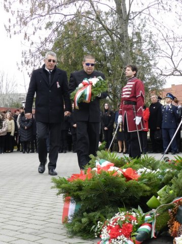 A haza minden előtt 33